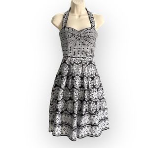 White House Black Market abstract mixed print sweetheart strapless halter